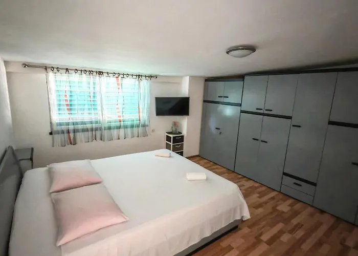 Boris Apartment